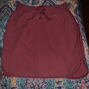 Lululemon “On The Fly” skirt (Misty Merlot)